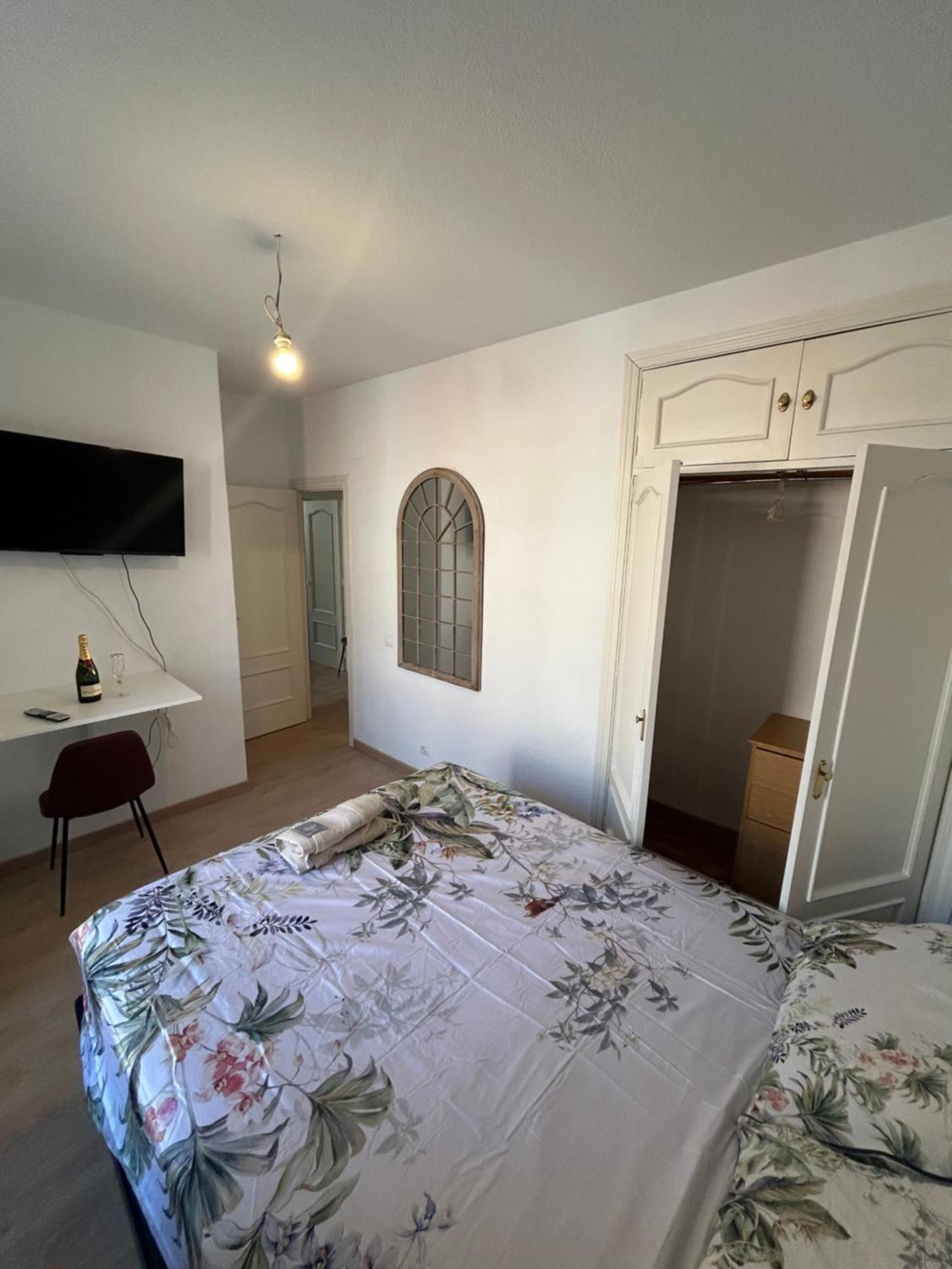 Room In Plaza Mayor Madrid Kültér fotó