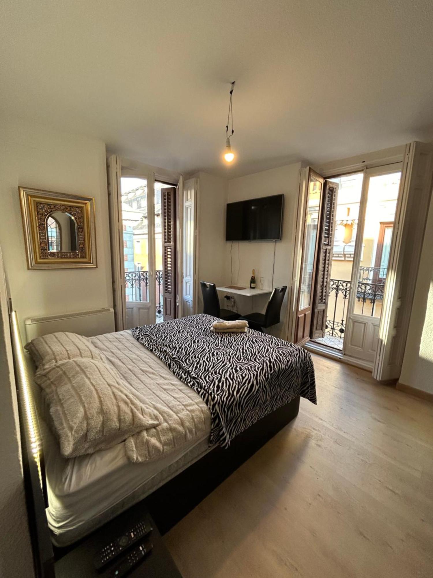 Room In Plaza Mayor Madrid Kültér fotó